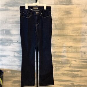 Levi’s Classic Bootcut Jeans – Size 28 – Dark Wash – 30” Inseam
